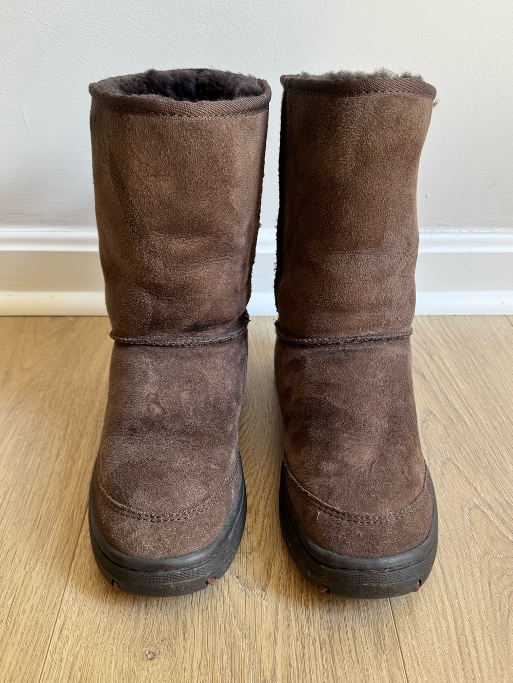 UGG Australia Women’s Size 9 With Rubber Sole Brown